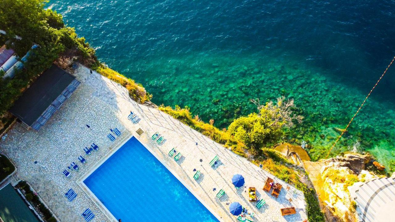 Villa Amos At Aquamarine Residence Vlorë Buitenkant foto