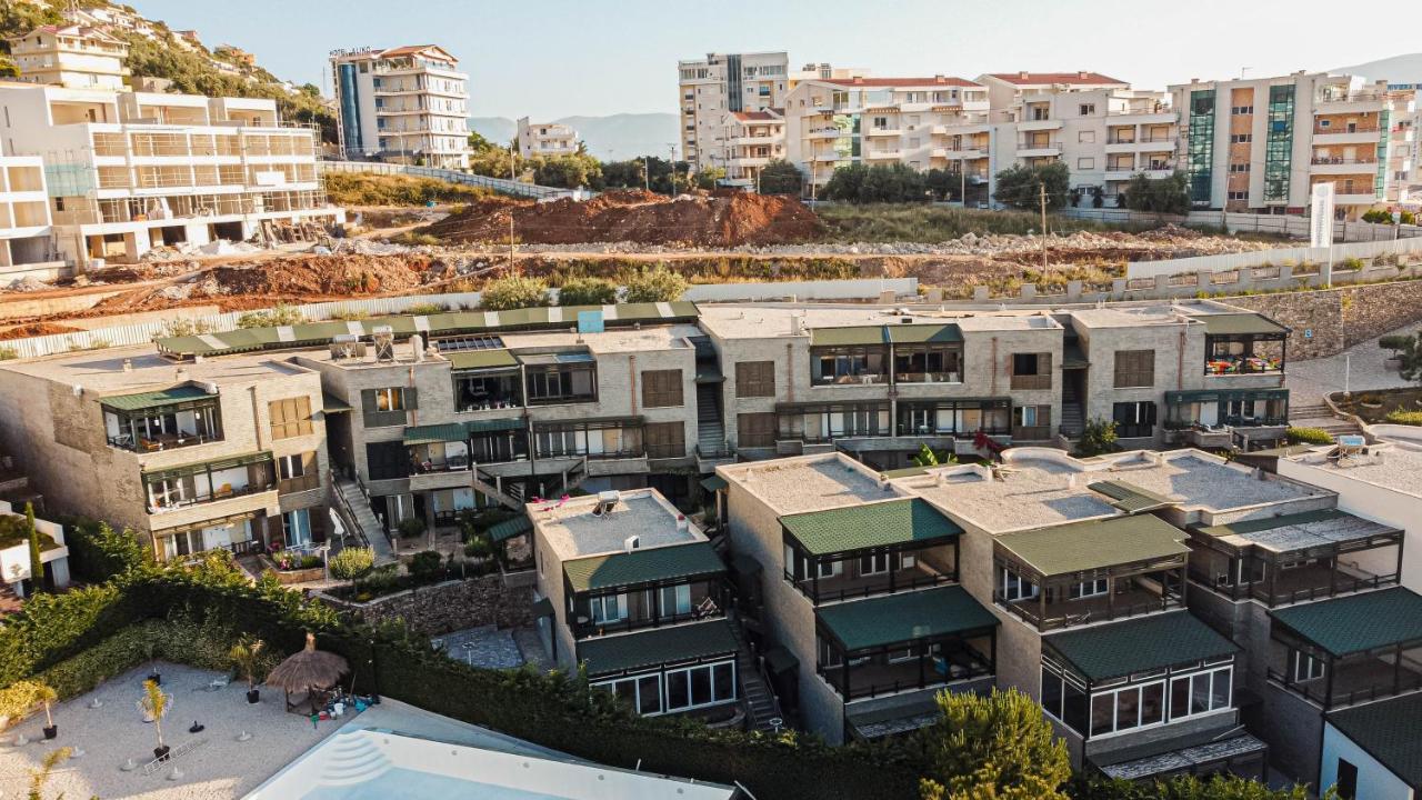 Villa Amos At Aquamarine Residence Vlorë Buitenkant foto